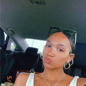 Meet your Posher, Asia